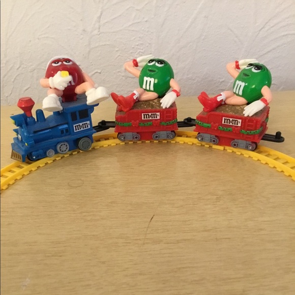 Miniature M&M Xmas Train - Picture 2 of 11